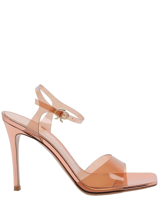 Gianvito Rossi - - - 201090₽