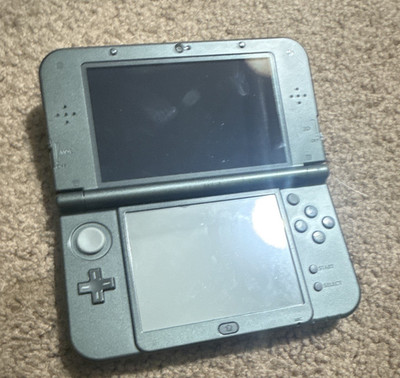 Nintendo 3DS LL Black Region Free IPS top+ 32gb sd card