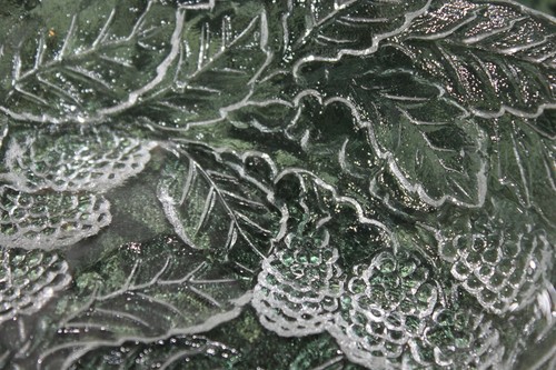 2 Vintage Leaf Shape Bowl Clear Cut Glass With Embossed Grape /Leaf Design - Picture 8 of 11
