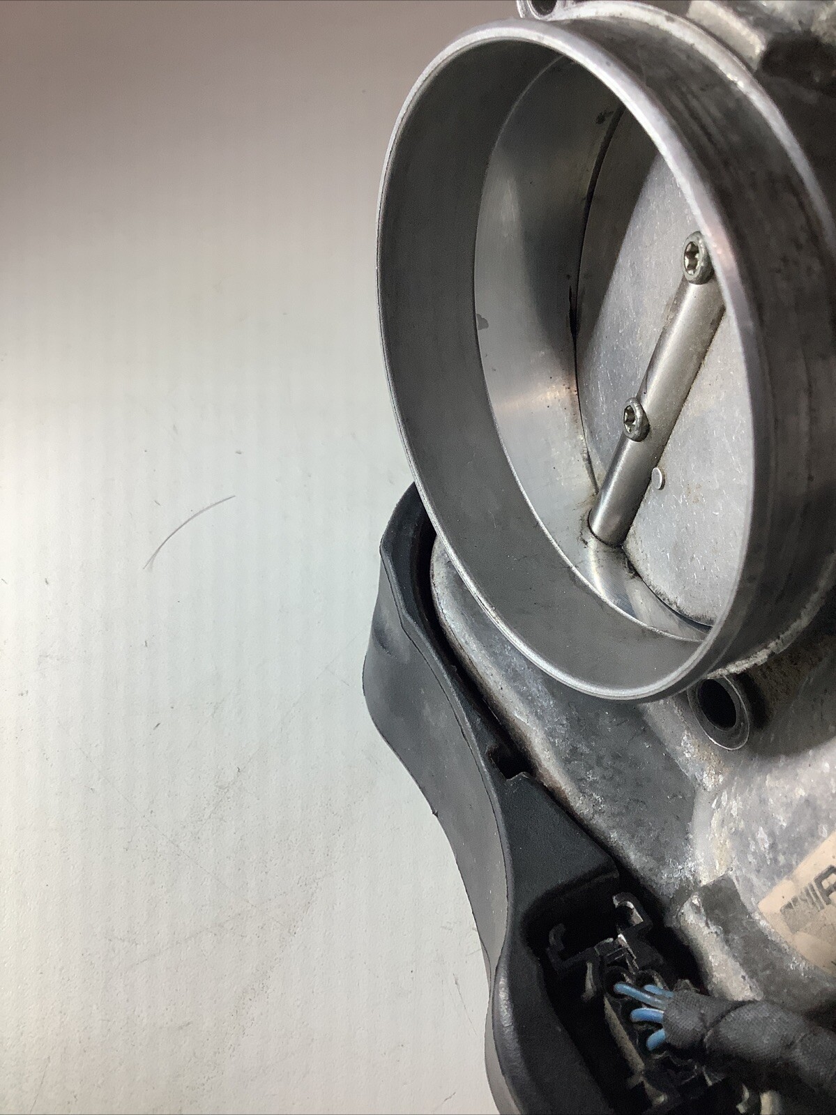 Maybach 57 Throttle body