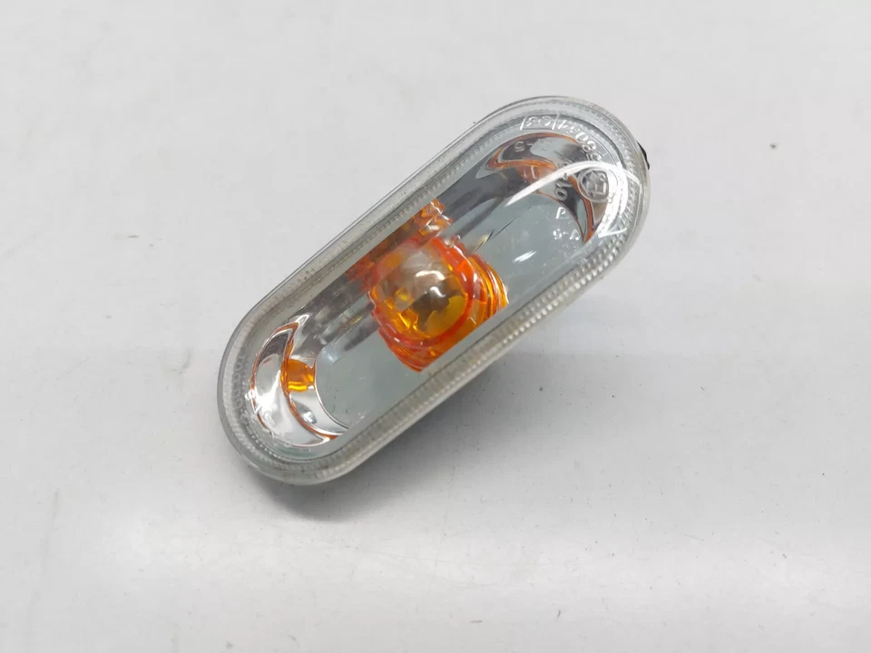 LÁMPARA LUZ INDICADORA VOLKSWAGEN AMAROK 2012 0215660 Foto 3 de 4