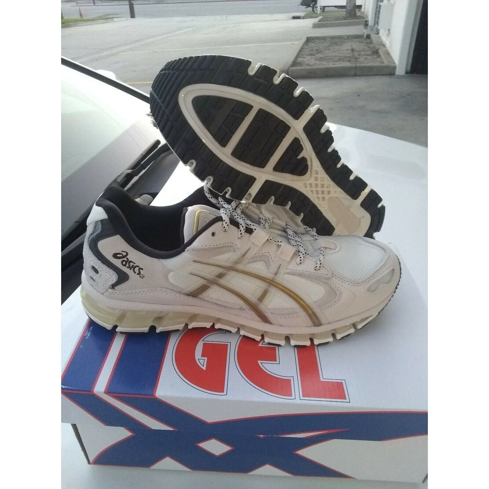 ASICS Uomo Scarpe da Corsa Gel Kayano 5 360 Crema Rich Oro Misura 8.5