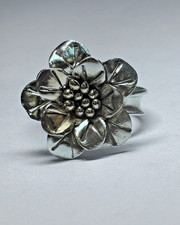 Sterling Silver Flower Design Statement Ring 10.6g Sz 9