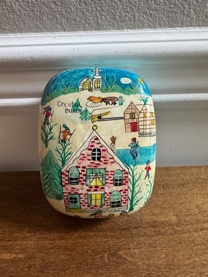 VTG CRESTED BUTTE COLORADO HAND PAINTED PAPIER MACHE TRINKET BOX SKI FOLK ART