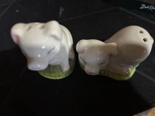 pig salt and pepper shakers