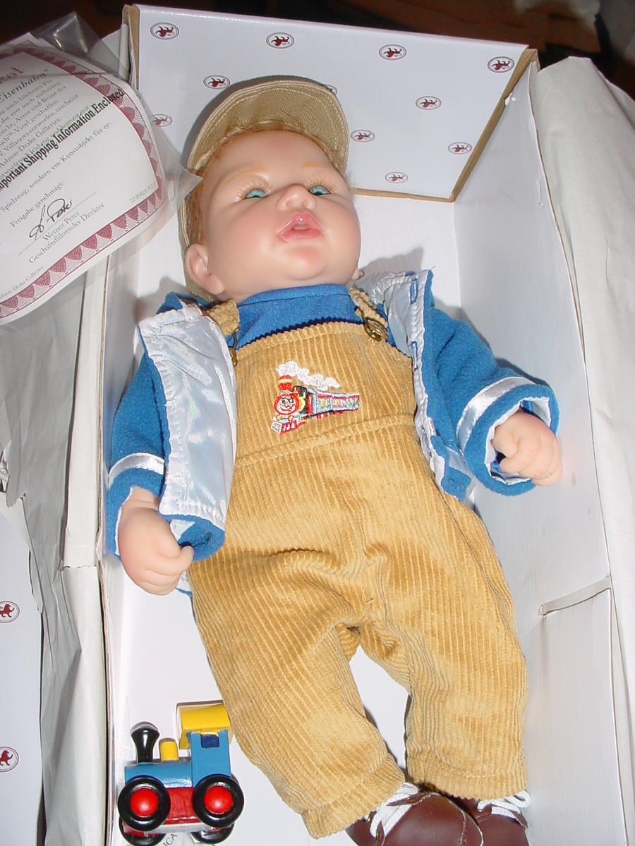 Kevin schöne Puppe wie neu aus Sammlung Bradford Künstlerin