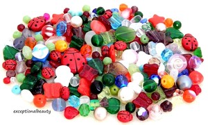 Ladybug-Garden-Mix-1-4-LB-Pound-Preciosa-Czech-Glass-Assorted-Bulk-Lot-Beads