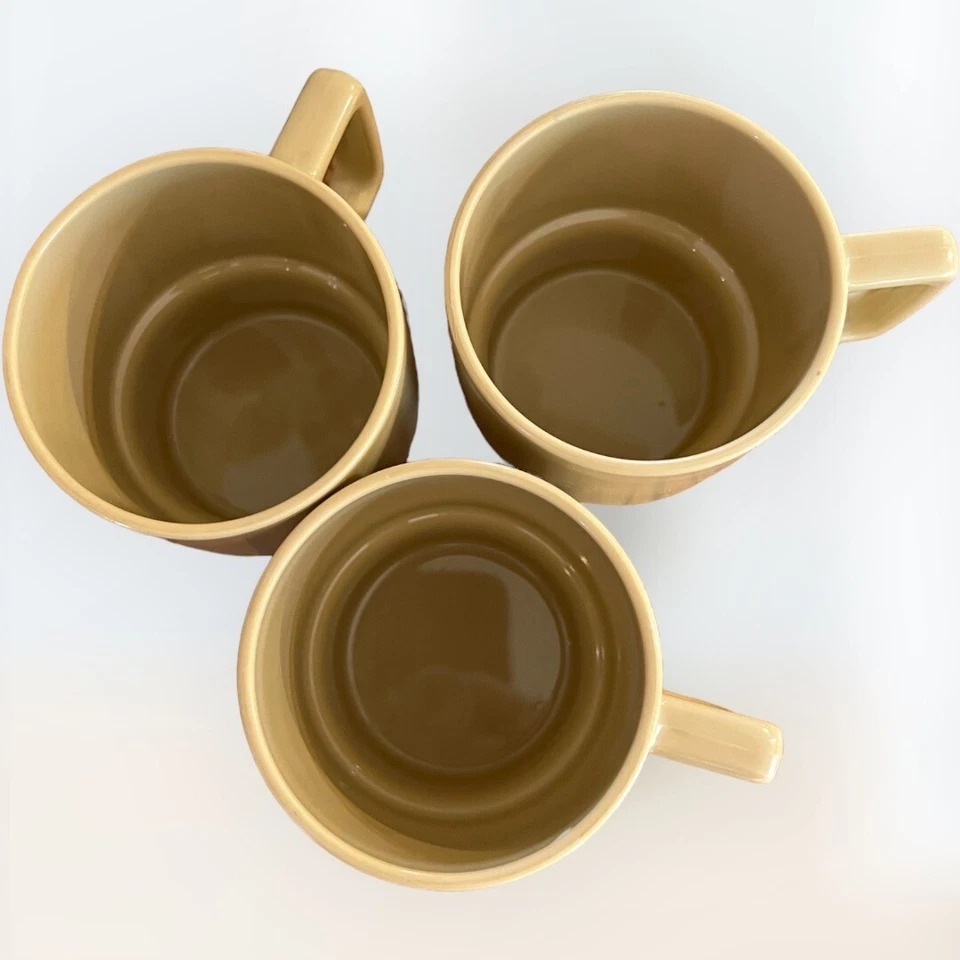 De colección Años 70 Melamina Tazas de Café Tazas Bronceado Juego de 3D Manijas Apilables Casa rodante Camping Foto 3 de 4