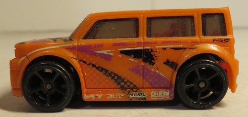 Scion xB Hot Wheels Orange with Purple Graphics HW 2004 Plastic Frame Loose Toy - Picture 6 of 16