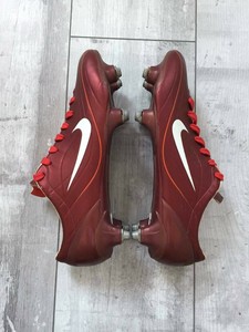 ronaldo boots red