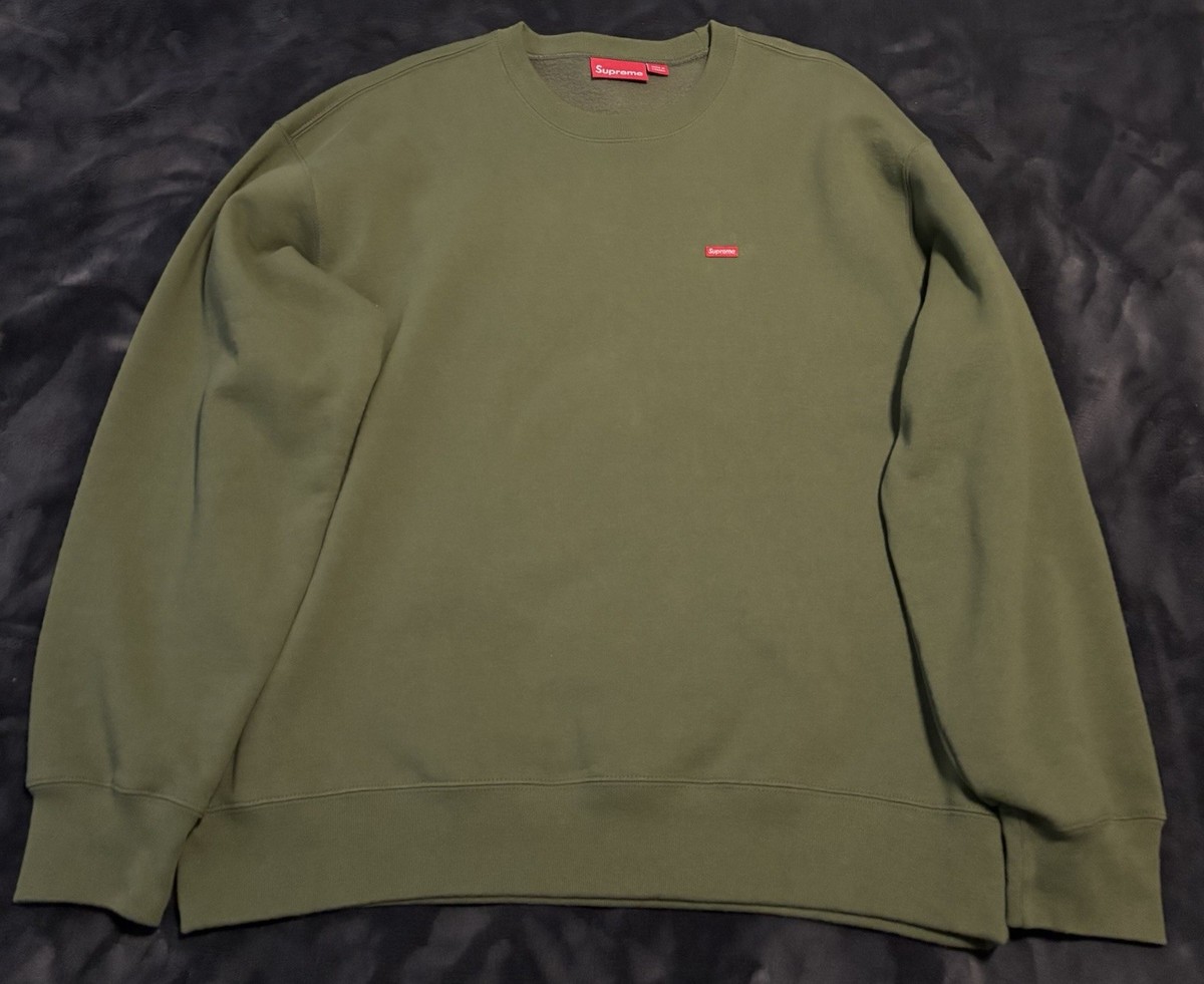期間限定お値下げ中Supreme Small Box Logo Crewneck Supreme Small Box Logo Crewneck. Olive. Large. FW24. Never Worn