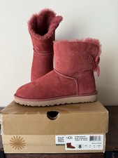 UGG Women s Mini Bailey Bow Corduroy Lined An...