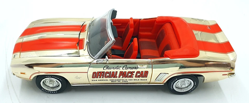 Exact Detail 1/18 Scale WCC214 - Chevrolet Camaro Official Pace Car - Chrome - Image 3 of 4
