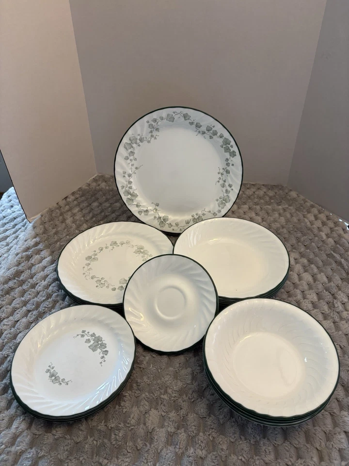 Ajuste retirado de 4 lugares vintage Corelle Corning ¡HIEDRA VERDE CALLAWAY 24 PIEZAS! Foto 4 de 4