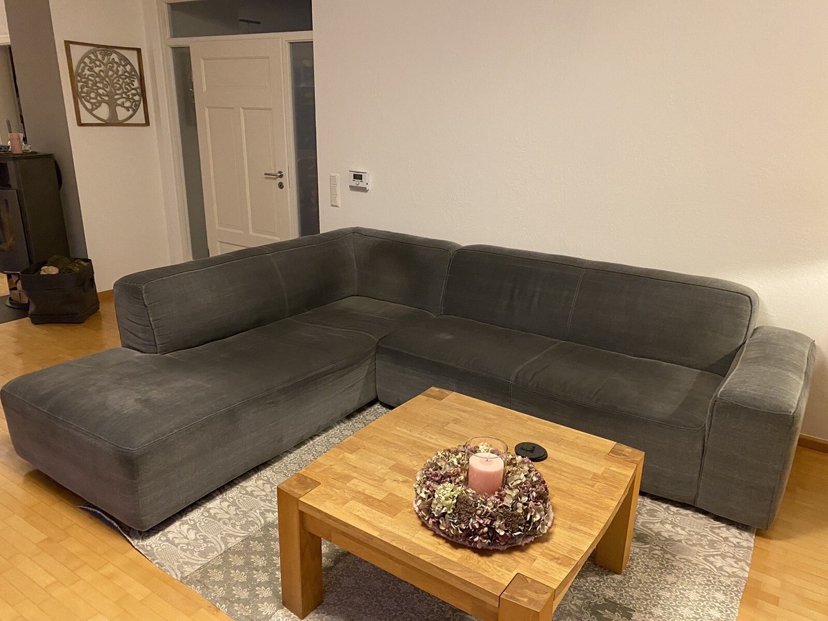 Sofa gebraucht zu verschenken. Nur bei Abholung. Privatverkauf-keine Rücknahme