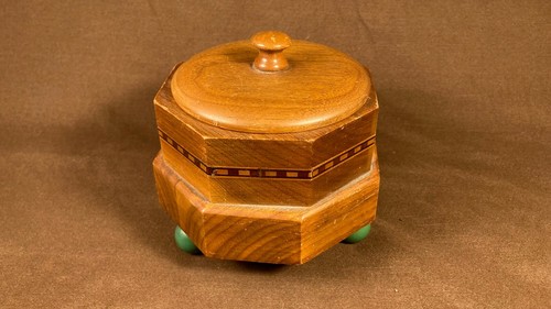Vintage / Antique Inlaid Black Walnut Music Box Vanity Trinket Box Plays Dixie - Picture 2 of 8