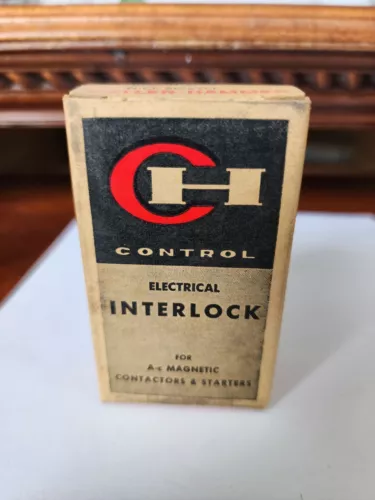 CUTLER-HAMMER 10933HIA  600V MAX AC  INTERLOCK FOR MAGNETIC CONTACTOR (RC 2-5)