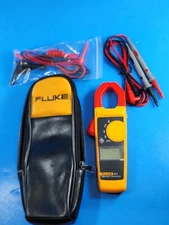Fluke 323 TRMS Clamp Meter
