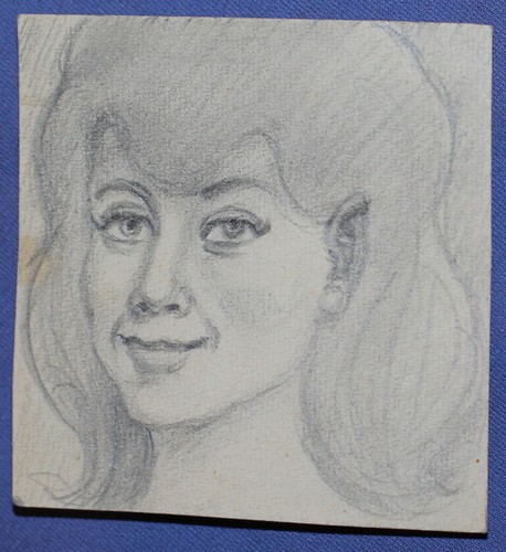 Vintage small pencil drawing woman portrait - Picture 5 of 7