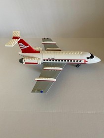 LEGO CITY: Airport (7894) + Airplane - 2006 Retired - 95% Complete- PLEASE READ