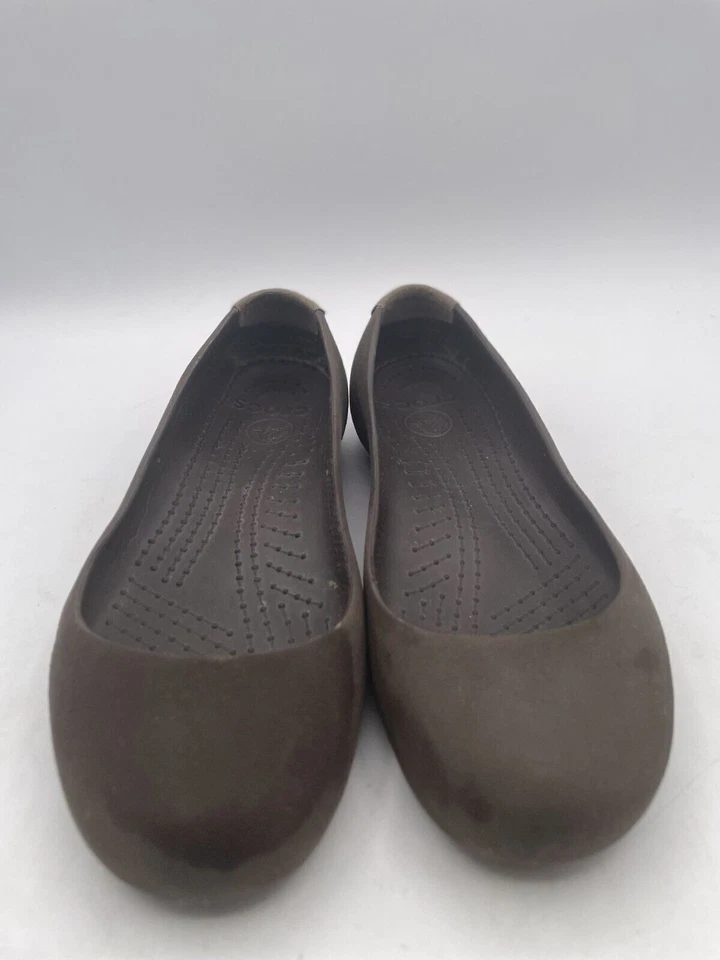 Zapatos planos Crocs Marine Flat Bro para mujer talla 6 marrón gamuza sin cordones Foto 2 de 4