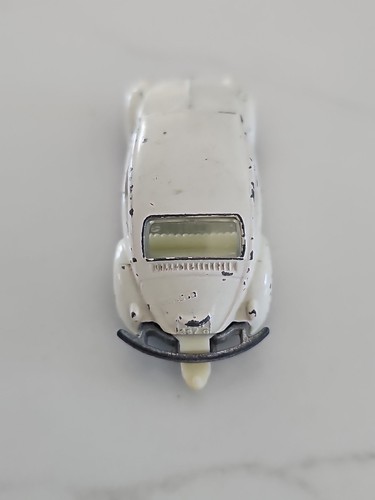 Matchbox Series No. 15 1968 Volkswagen 1500 Saloon Lesney Superfast White VW Bug - Picture 4 of 6