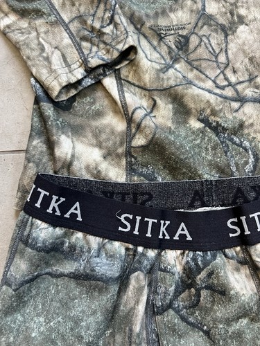Sitka Mothwing Mimicry 2.0 Camo Hunting Base Layer Camouflage Full Suit Mens L - Picture 9 of 24