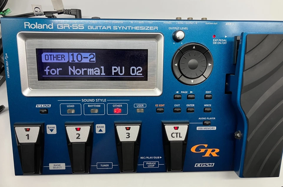 Roland GR-55 Guitar Synthesizer Blue 2011 w/Adapter Working Z4A4538 - Image 2 of 4