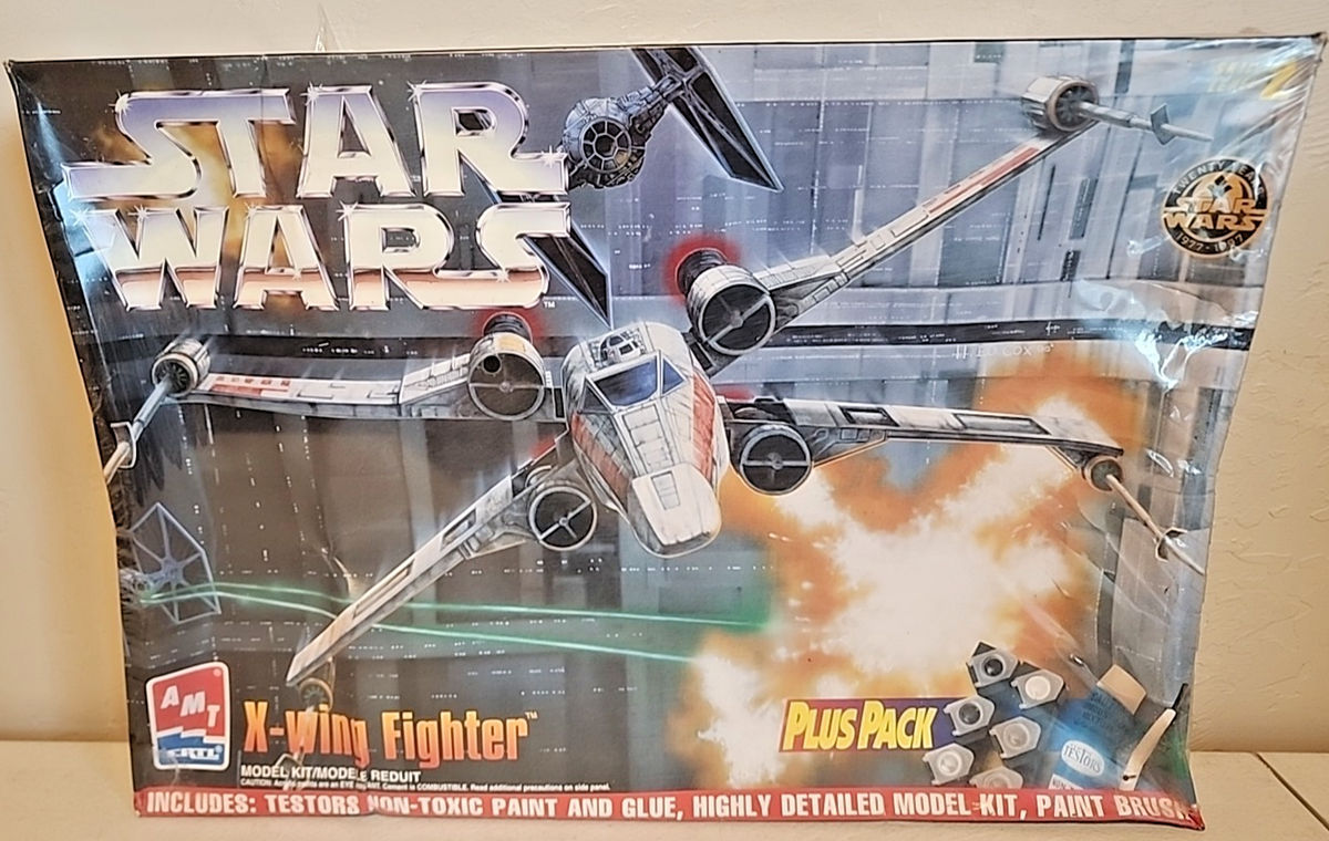 特撮 amt X-WING Fighter Plus Pack Vintage AMT 1997 Star Wars X Wing Fighter Model Kit 8433