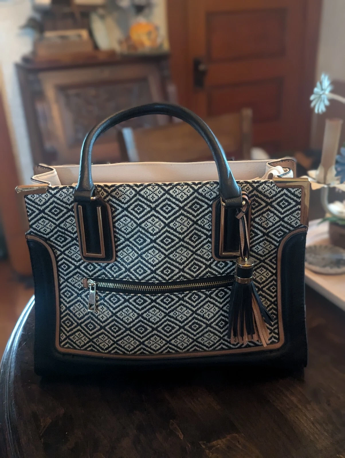 Borsa a mano Aldo Classic 10” alta x 14” larga x 4 5” profonda classica bellezza nera bianca