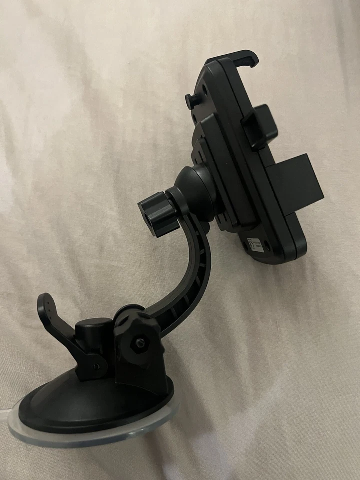 UNIVERSAL IN CAR MOBILE PHONE SAT NAV PDA GPS HOLDER WITH LOCKING SUCTION MOUNT - Image 2 of 4