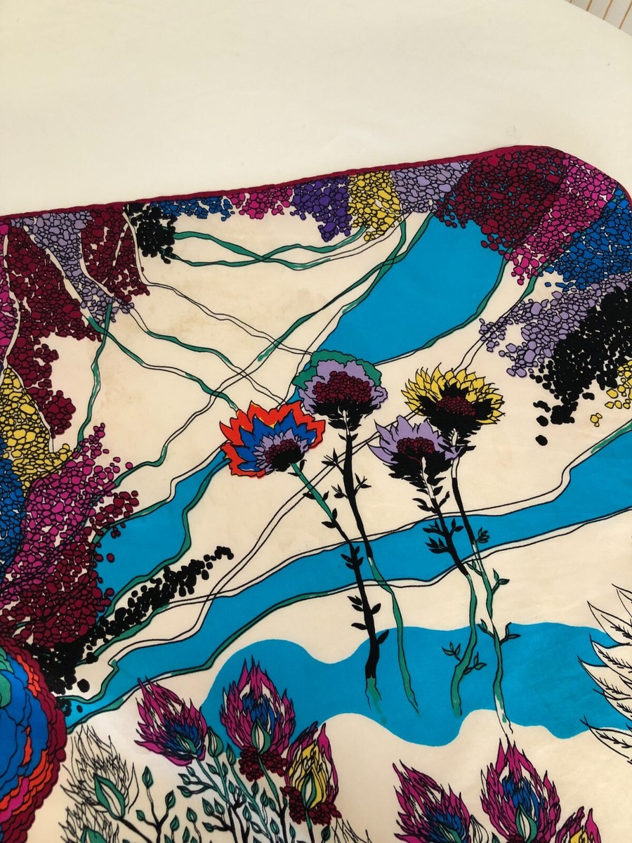 Foulard Carré En Soie Multicolore SARAR Vintage | Modèle FO411 | Occasion Bon État | Accessoire Élégant Pour Femme