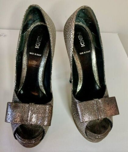 Women`s shoes Brand Fendi size EU 35 silver color - image 1