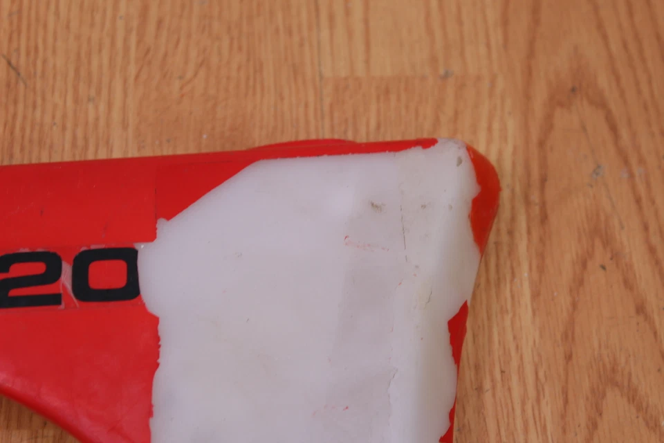 Yamaha XT 200 1982 cubierta lateral derecha/panel  Foto 3 de 4