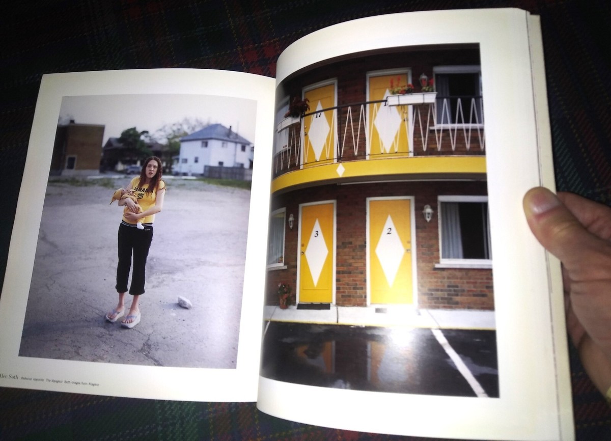 BLIND SPOT Issue 32, 2006 'A Tribute' Contemporary