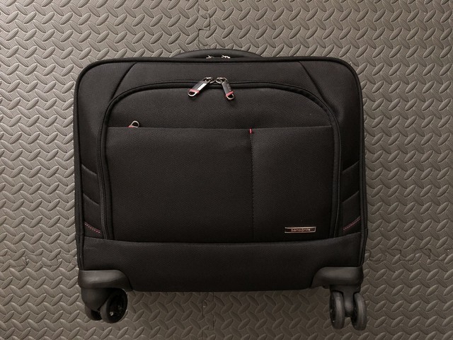 samsonite toscani dlx 20 spinner