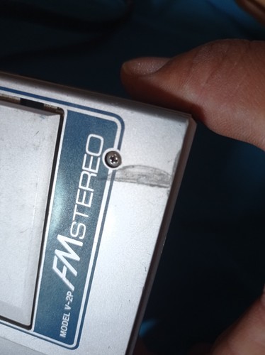 REPRODUCTOR DE CASETE RADIO ESTÉREO FM MODELO V-2P UNISEF - Imagen 7 de 11