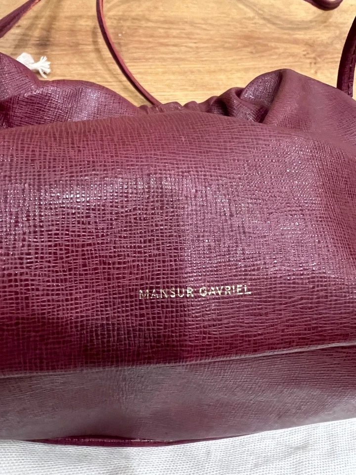 NUEVO SIN ETIQUETAS Mansur Gavriel MINI CLUTCH NUBE Granada Italiana Hecho en Italia Bolsa para el Polvo Foto 3 de 4