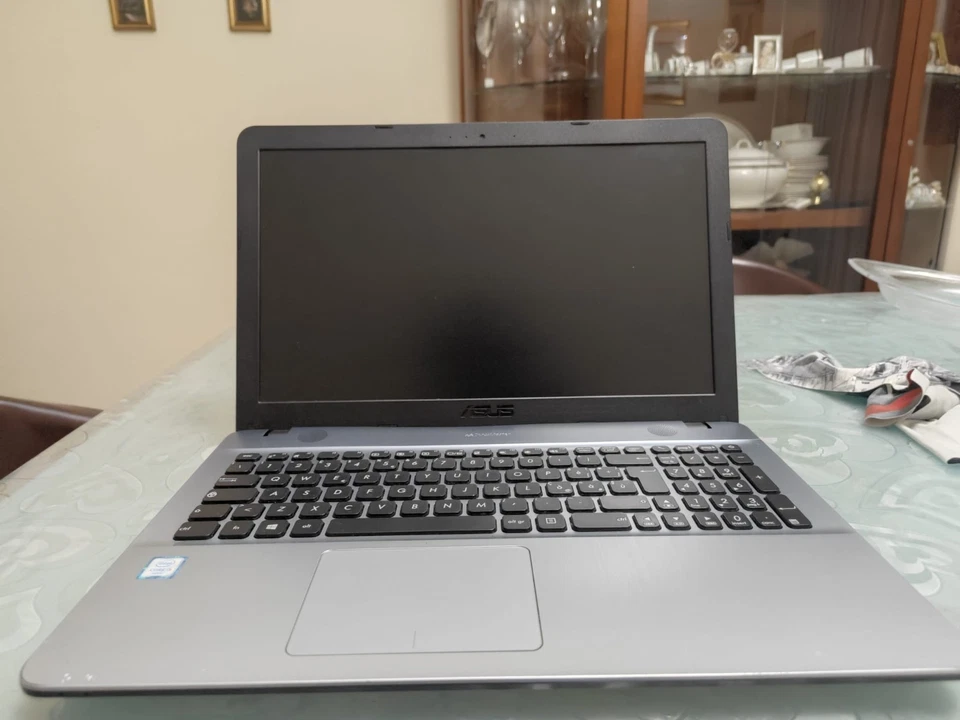 Notebook PC Portatile 💻✨ ASUS Intel i3 – SSD 120GB – VELOCE & PERFETTO! ✨💻 - Immagine 3 di 4