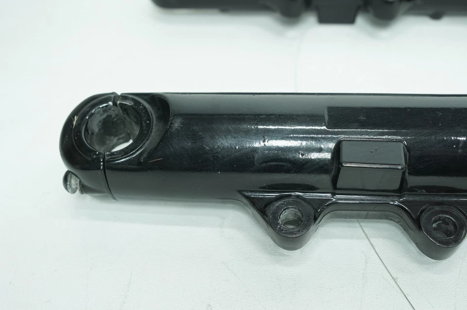 2016 Harley Dyna Low Rider OEM Front Triple Tree Set & LH RH Fork Legs Sliders - Image 2 of 4