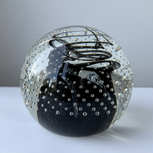 Caithness Cauldron Scotland Paperweight Black Swirl Controlled Bubble Bullicante - Picture 4 of 9