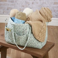 Herrschners Quilted Deluxe Tote -Petite Paisley Mint