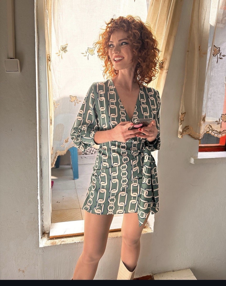 zara green chain dress Zara Basic Green Equestrian Chain Belt Print Pleated Mini Dress Womens Sz M NEW