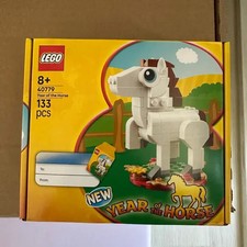 LEGO 76969 Triceratops Skull Fossil Set New Sealed Collectible