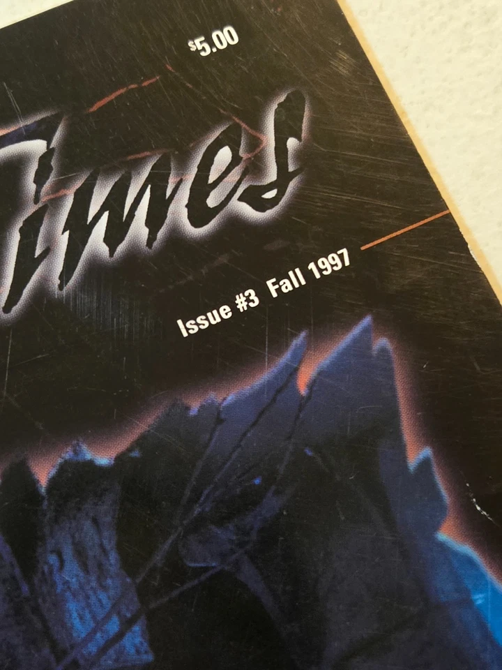 SCARY/HORROR Magazine Lot of 2 - THE NIGHT STALKERS 2013 & FRIGHT TIMES 1997 - Image 4 of 4