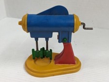 RARE Vintage 6" PLASTIC Toy Hand METAL CRANK METAL Mixer RED GREEN YELLOW