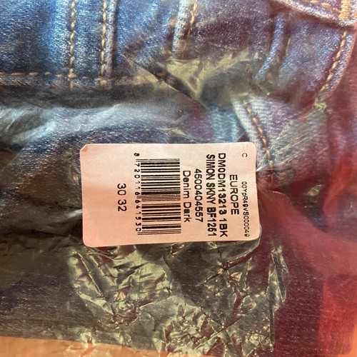 Tommy Hilfiger Tommy Simon Skinny Jeans - Size 30/32. Brand New / Free Delivery - Picture 4 of 4