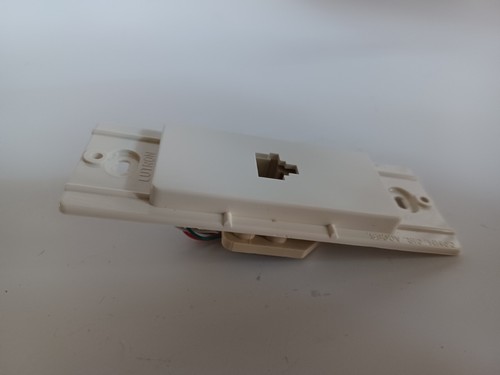 Lutron Claro CA-PJ-WH Telephone Jack Outlet, White - Zdjęcie 4 z 12