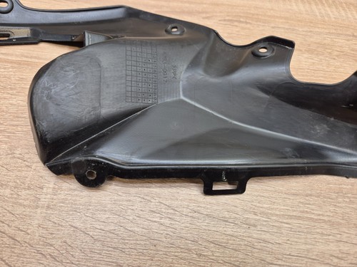 Cubierta interior trasera izquierda Kawasaki Z900 2021 14093-0917 - Imagen 10 de 12