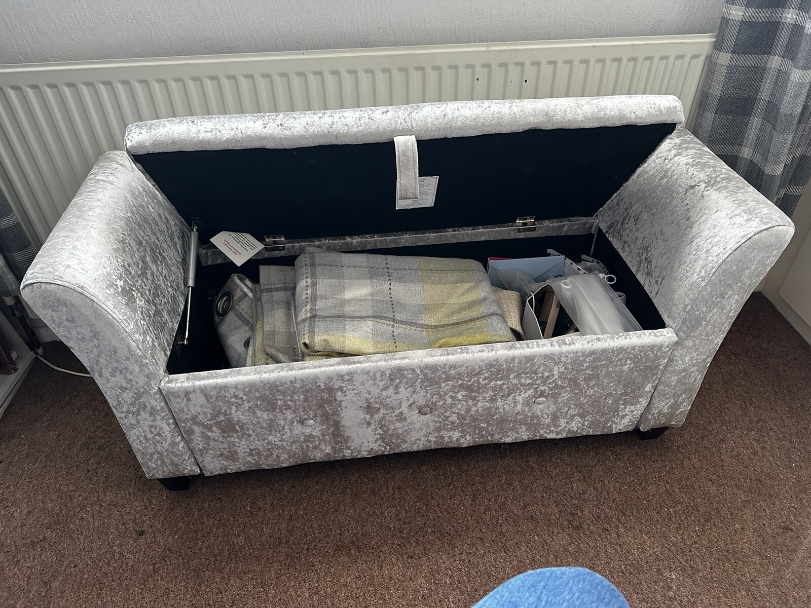 Crushed Velvet Upholstered Hallway Bed End Chaise Lounge With Storage